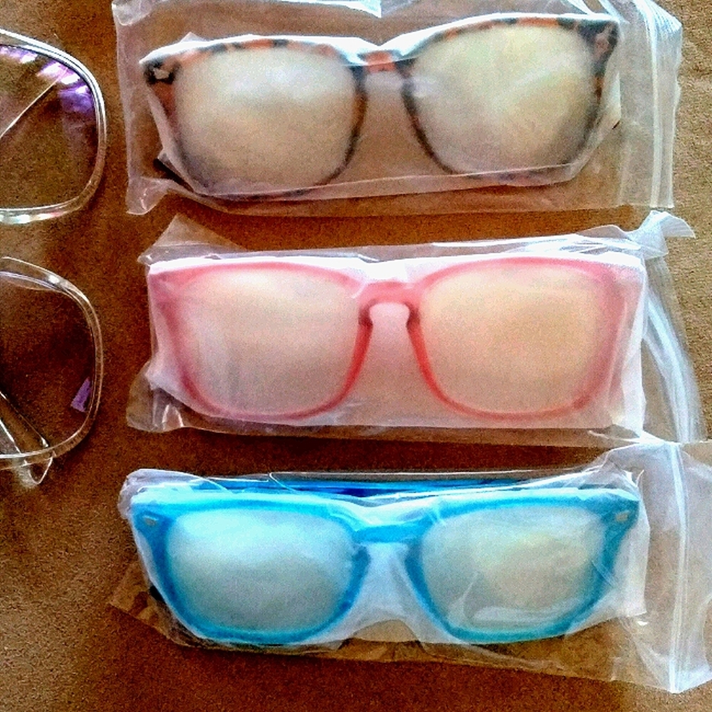 BLUE LIGHT BLOCKING GLASSES